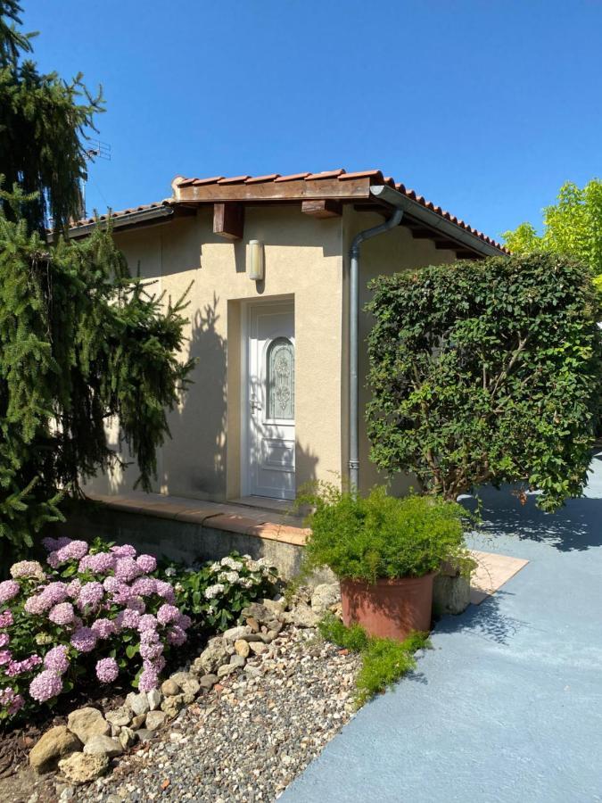 Gite Moncherie Colayrac-Saint-Cirq Экстерьер фото